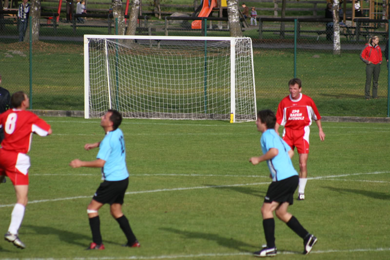 gal/08. Spieltag- SV Reischach-Rasen/2006-10-24 - SVR gg. Rasen-Antholz 085.jpg